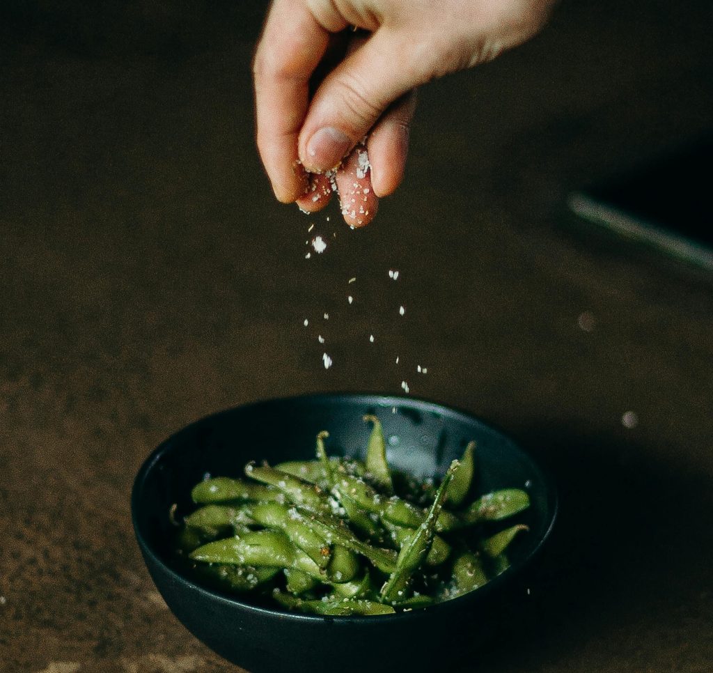 QUANDO COLOCAR SAL NA&nbsp;COMIDA