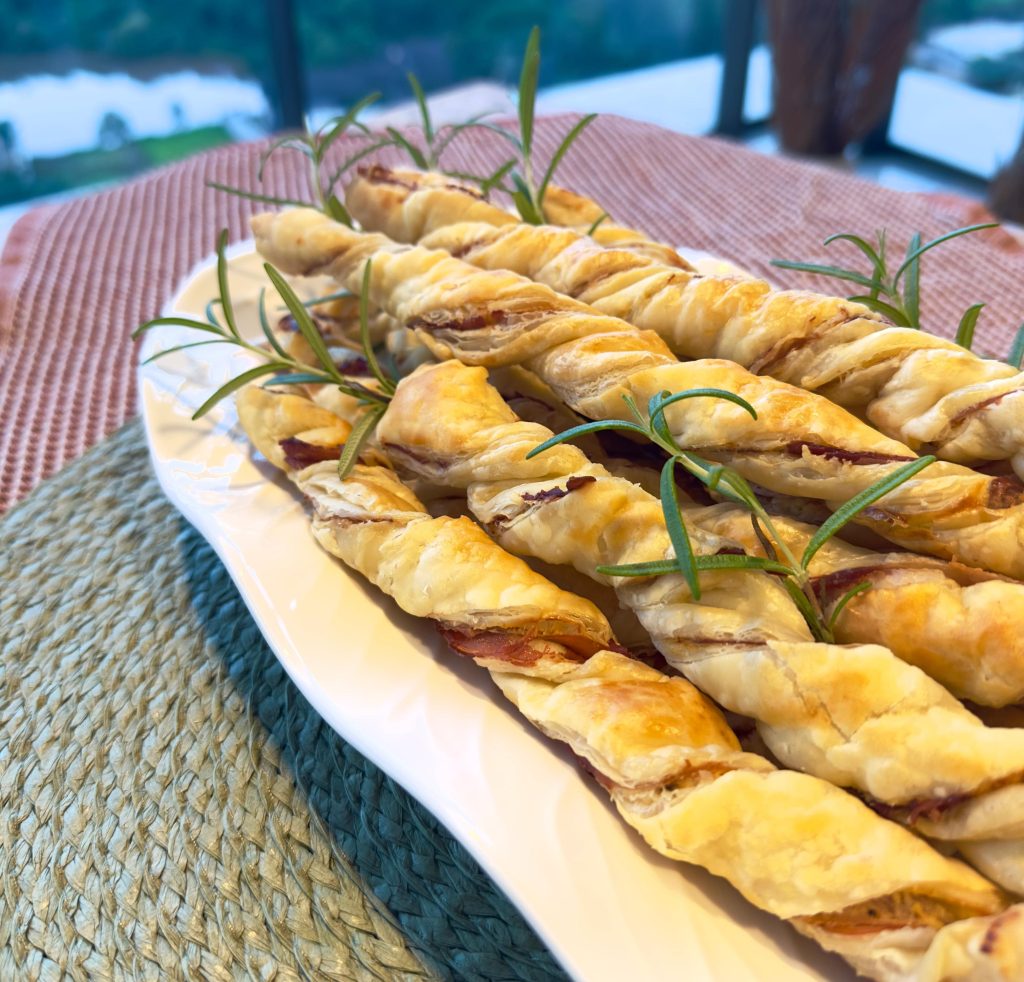 PALITO FOLHADO COM PARMA