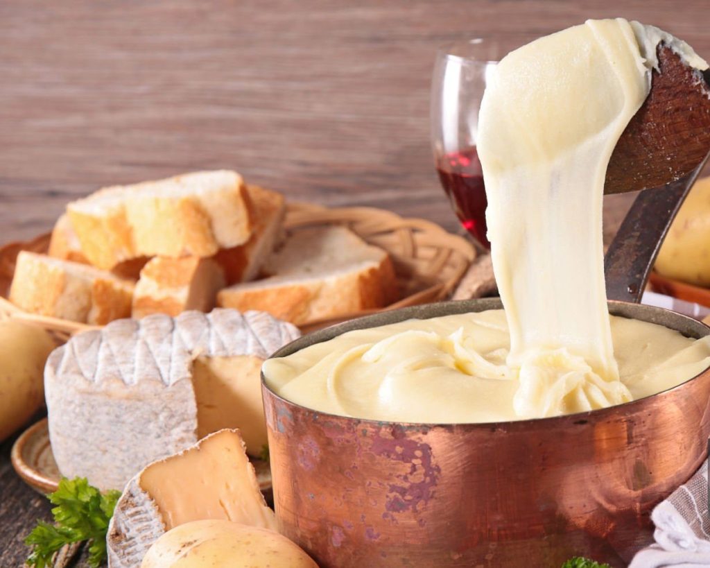 PURÊ DE BATATAS x ALIGOT: você sabe a&nbsp;diferença?